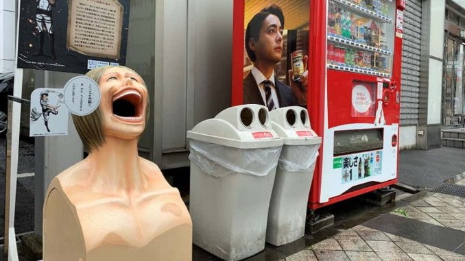 Attack on Titan: Gruselige Titanen stehen jetzt als Mülleimer in Japan